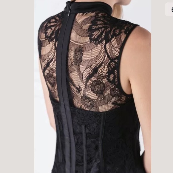 New guess Marciano Lou Lace Sleeveless corset 10 L - Picture 6 of 6